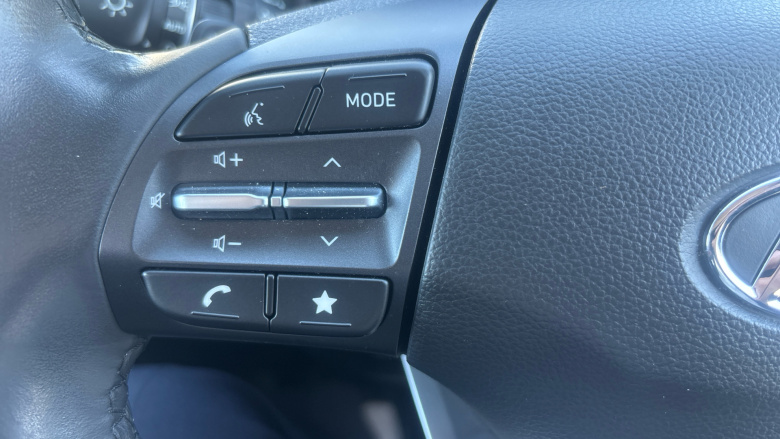 Hyundai KONA 100kW SE Connect 39kWh 5dr Auto Electric Hatchback